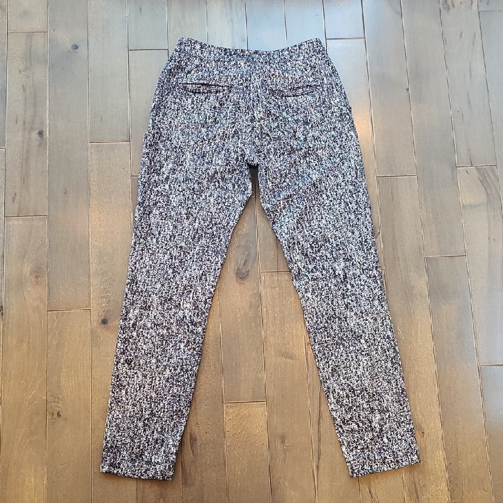 Lululemon Athletica Black and Gray PatternedJogger Pants, Size 2 - Picture 2 of 9